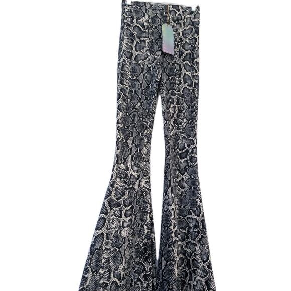Show Me Your Mumu Barney's Bells Pants Sz Small Snakeskin Pull On Bell Bottoms - Picture 4 of 8